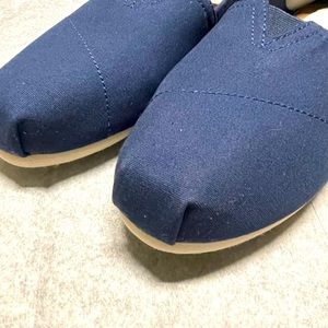 TOMS navy blue slip on
